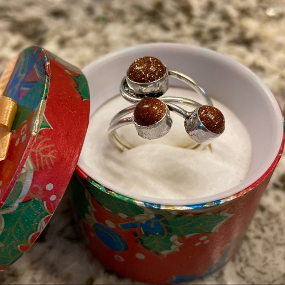 Sandstone Free-form Wrap Ring - Picture 3 of 9